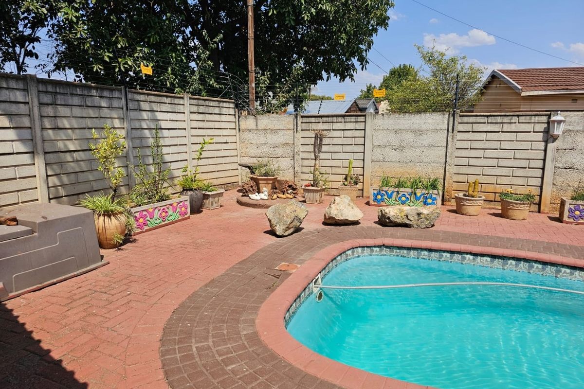 House For Sale In Mooinooi - Photo 4