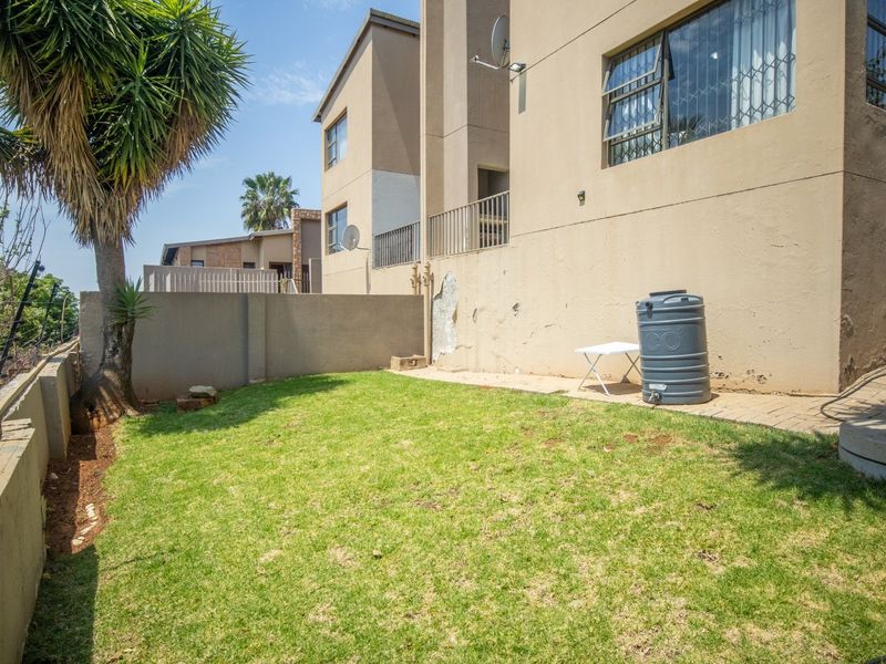 Exclusive Mandate in Cashan, Rustenburg - Photo 2