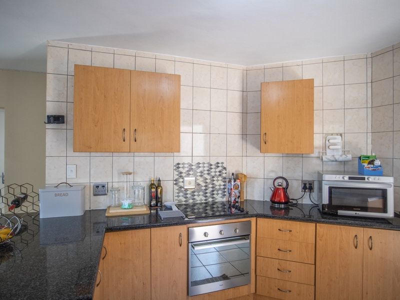 Exclusive Mandate in Cashan, Rustenburg - Photo 6