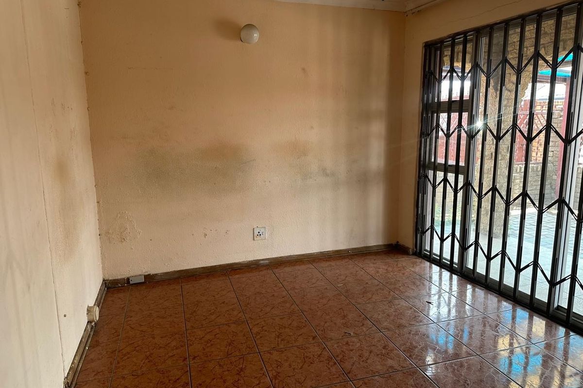 House For Sale In Rustenburg - Photo 4