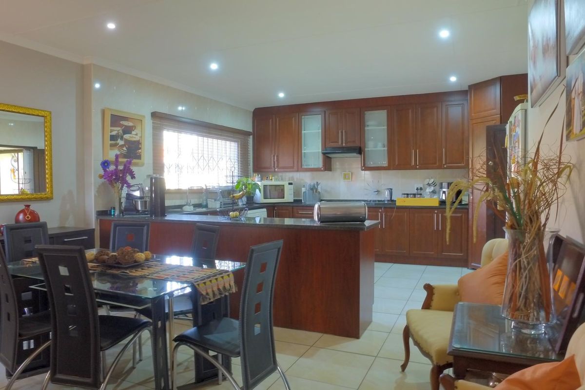 House For Sale In Rustenburg - Photo 5