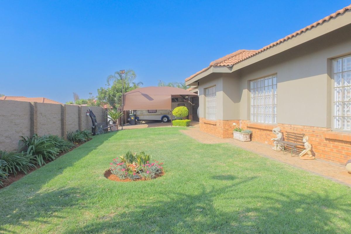 House For Sale In Rustenburg - Photo 2