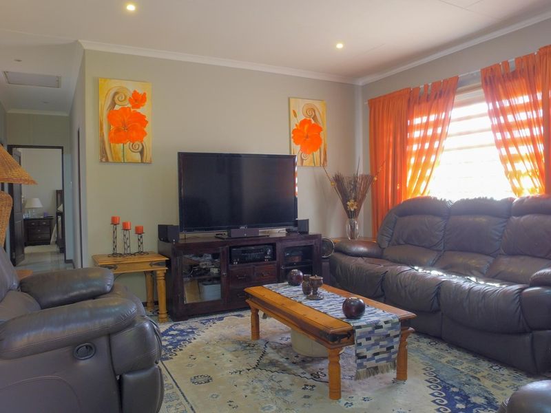House For Sale In Rustenburg - Photo 3
