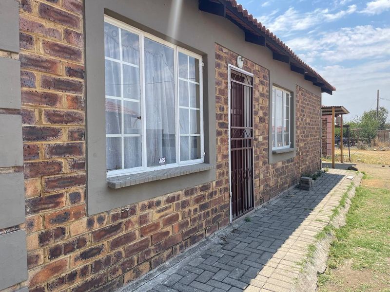House For Sale In Rustenburg - Photo 3