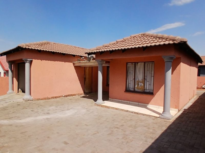 House For Sale In Rustenburg - Photo 8