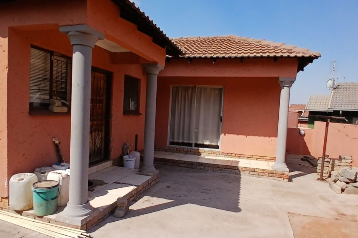 House For Sale In Rustenburg - Photo 4