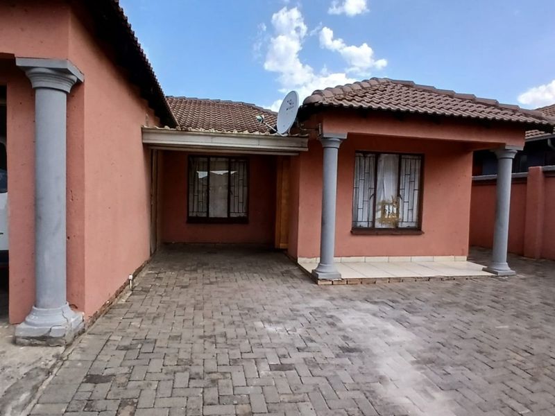 House For Sale In Rustenburg - Photo 2