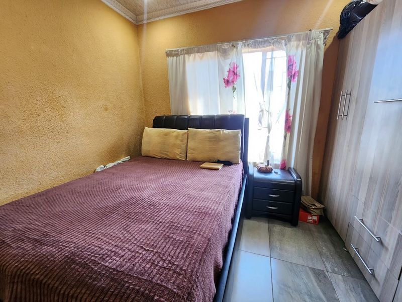 House For Sale In Rustenburg - Photo 10