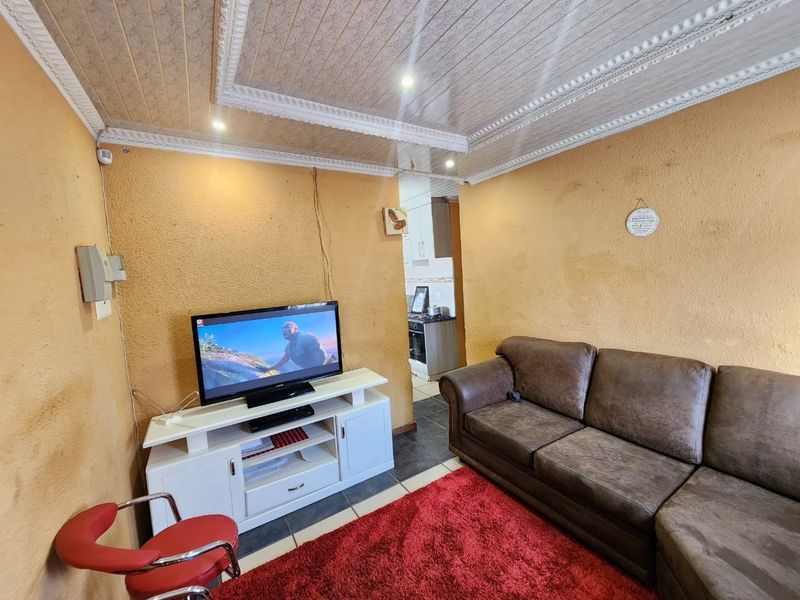 House For Sale In Rustenburg - Photo 6