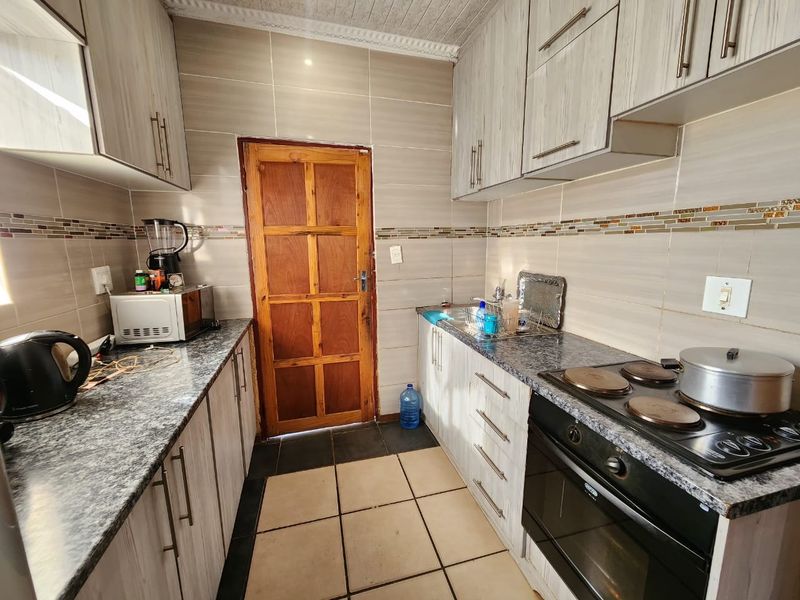House For Sale In Rustenburg - Photo 2