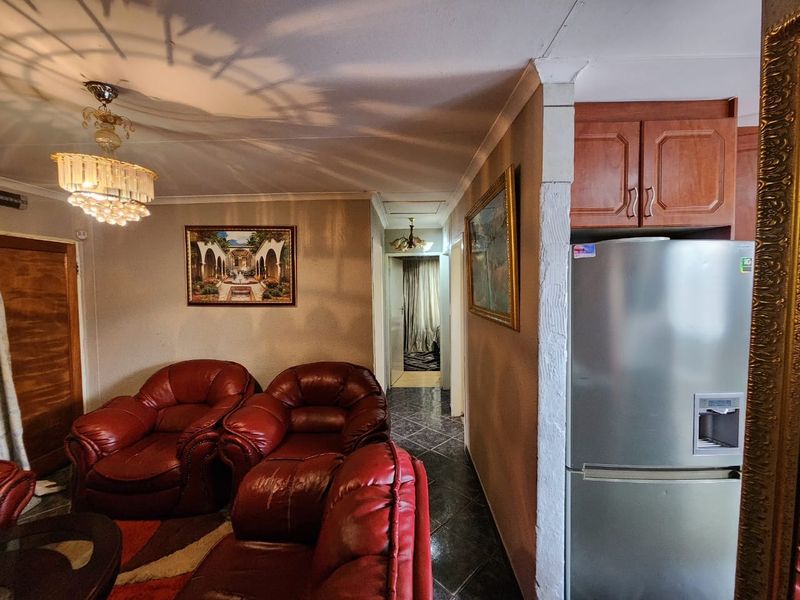 House For Sale In Rustenburg - Photo 10