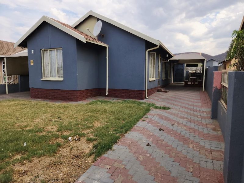 House For Sale In Rustenburg - Photo 2
