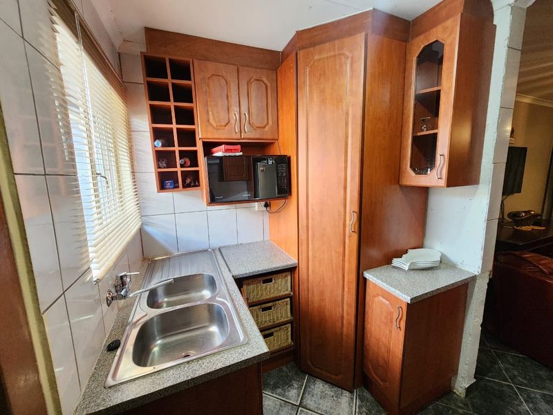 House For Sale In Rustenburg - Photo 4