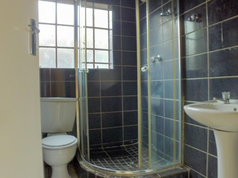 Apartment For Sale In Rustenburg - Photo 10