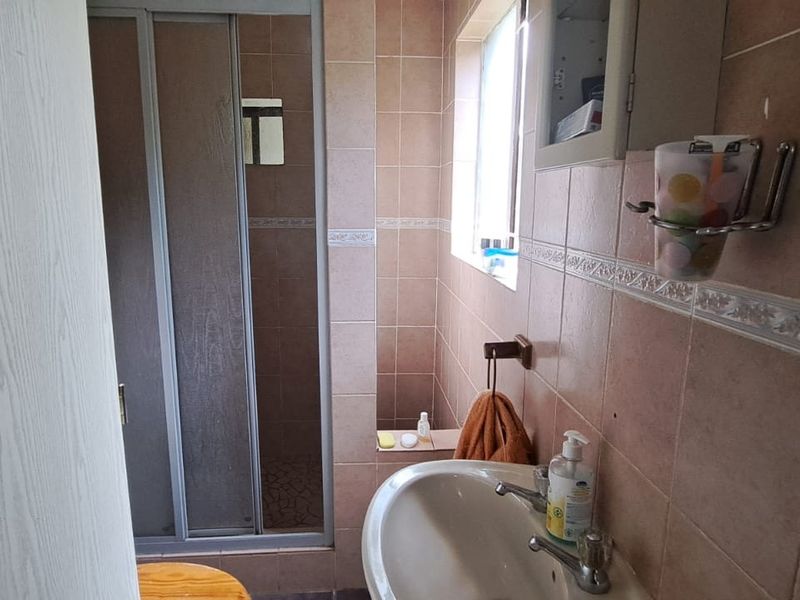 House For Sale In Rustenburg - Photo 8