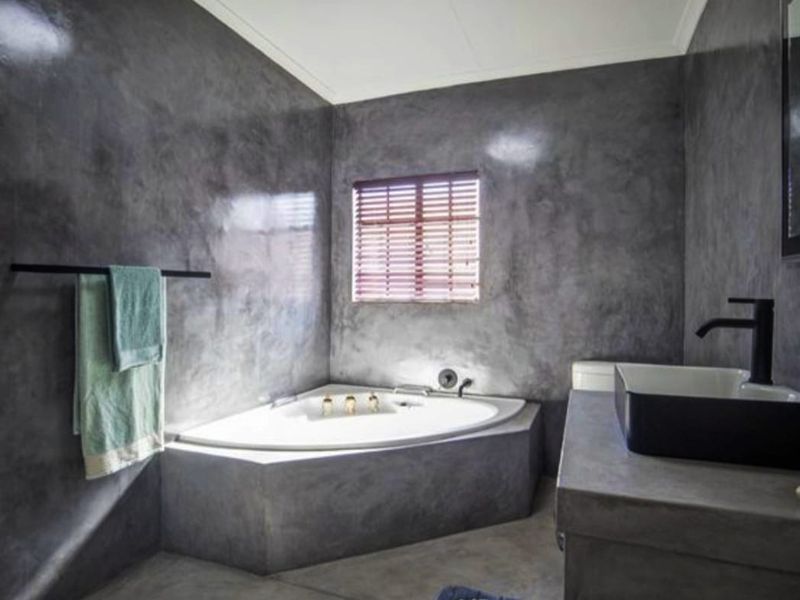 House For Sale In Rustenburg - Photo 10