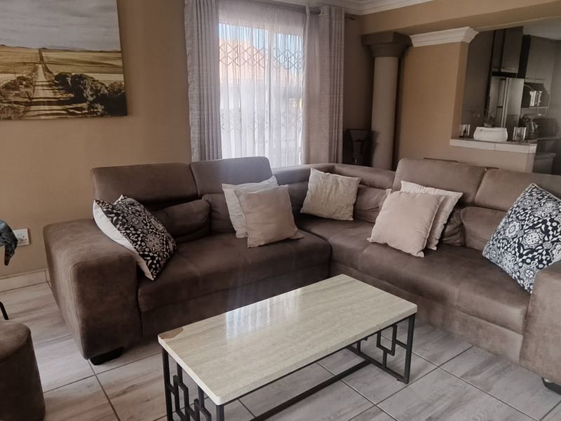 House For Sale In Rustenburg - Photo 3