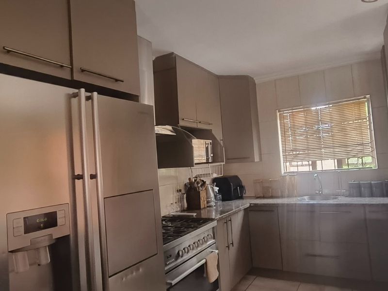 House For Sale In Rustenburg - Photo 9