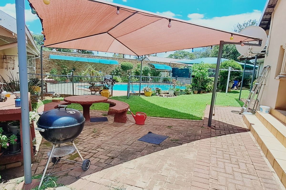 House For Sale In Rustenburg - Photo 2