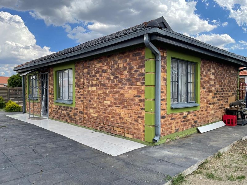 House For Sale In Rustenburg - Photo 3