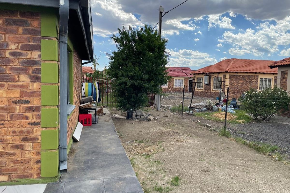 House For Sale In Rustenburg - Photo 4