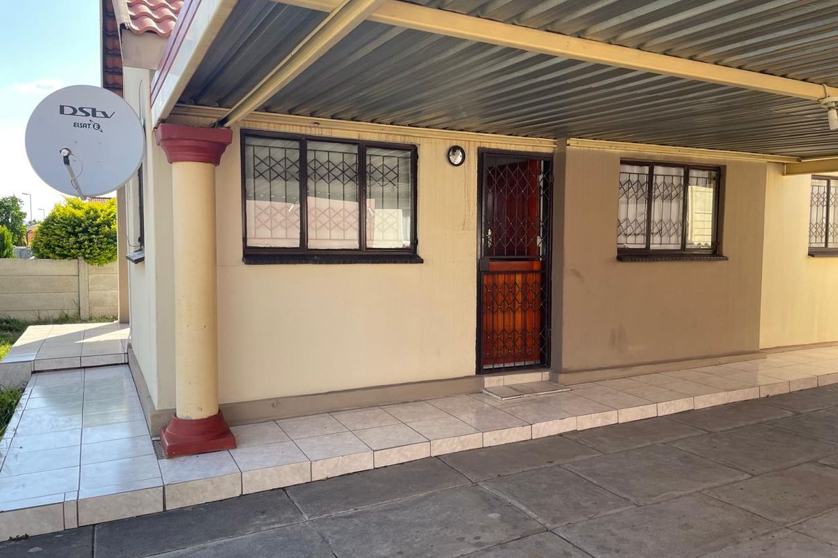 House For Sale In Rustenburg - Photo 3