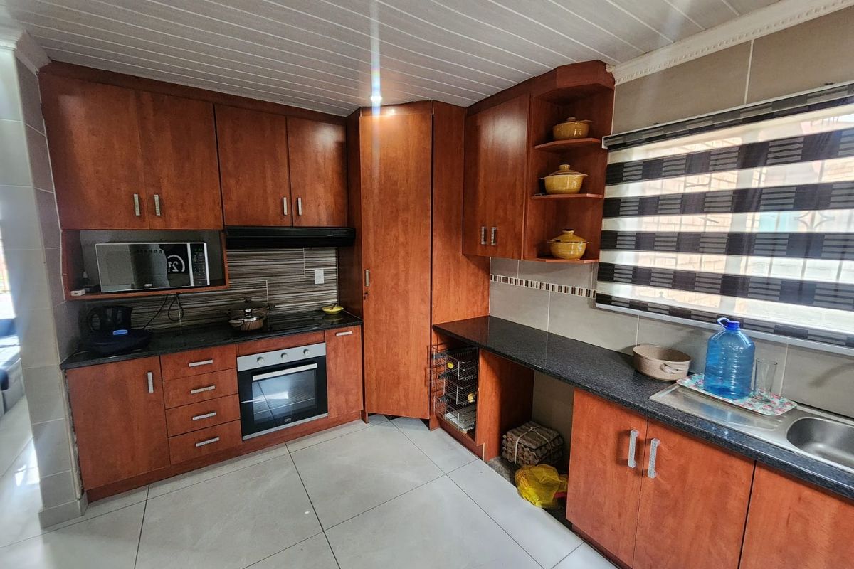 House For Sale In Rustenburg - Photo 2