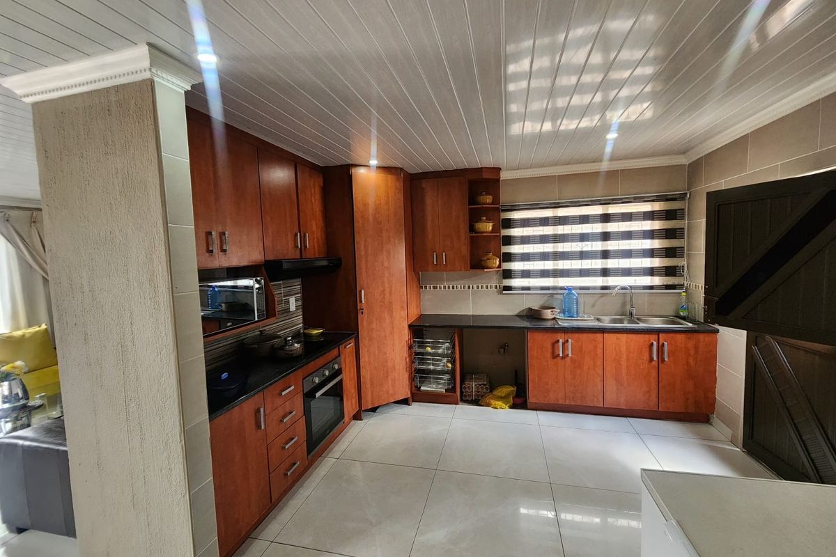 House For Sale In Rustenburg - Photo 3