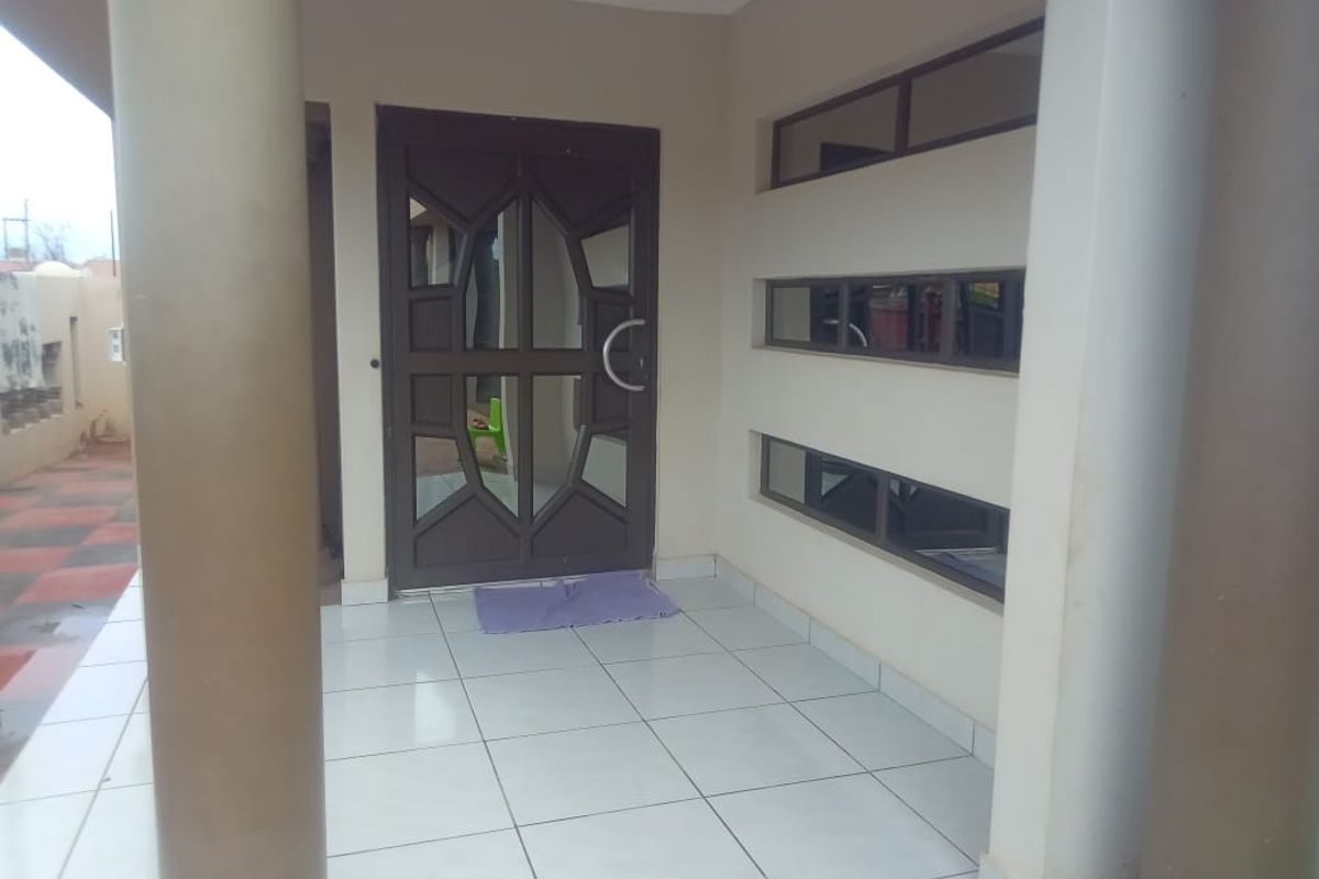 House For Sale In Northam - Photo 3