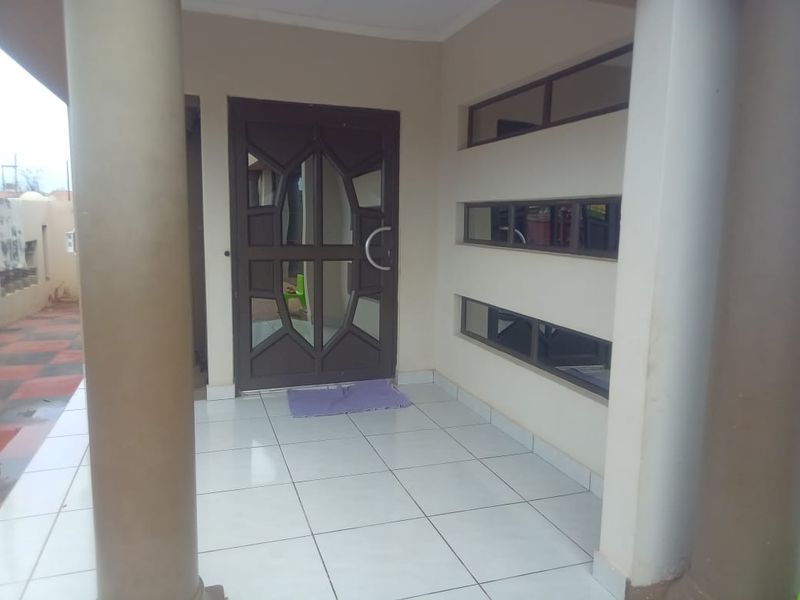 House For Sale In Northam - Photo 3