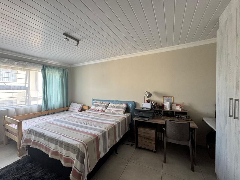 Duplex For Sale In Rustenburg - Photo 10