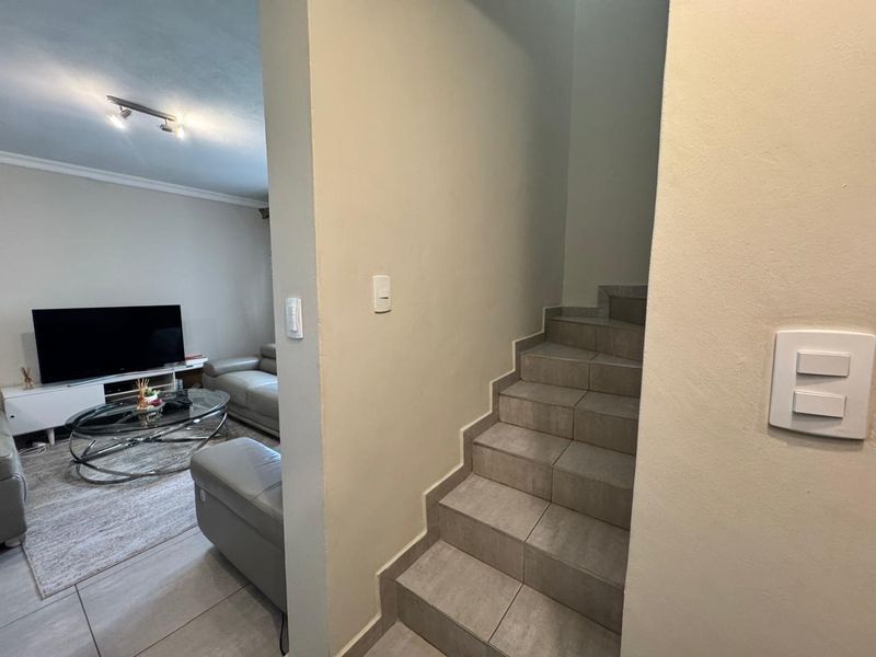 Duplex For Sale In Rustenburg - Photo 7