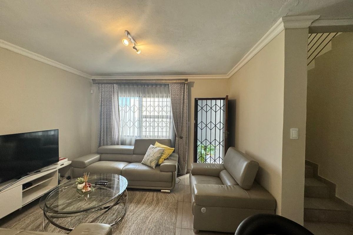 Duplex For Sale In Rustenburg - Photo 5