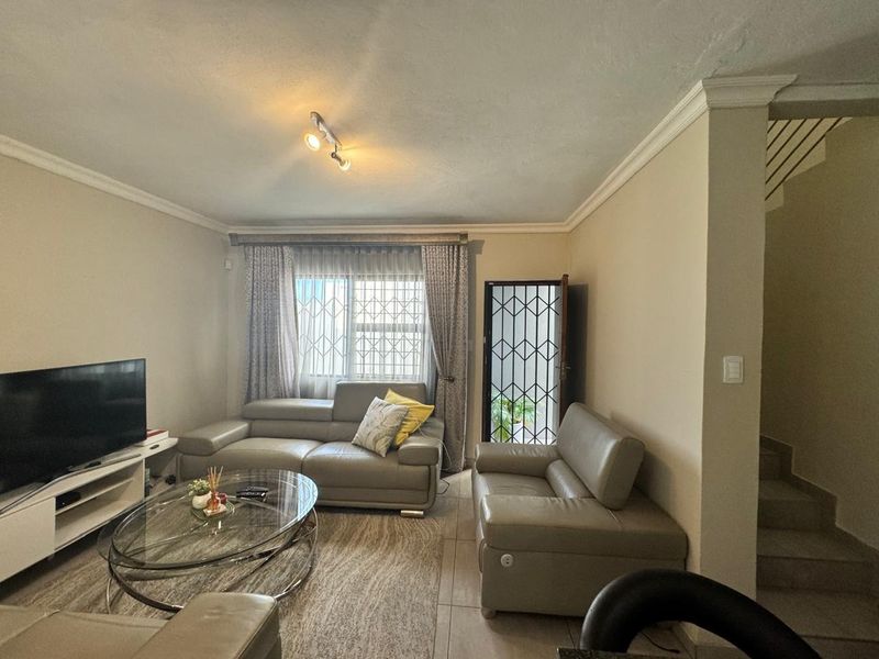 Duplex For Sale In Rustenburg - Photo 5