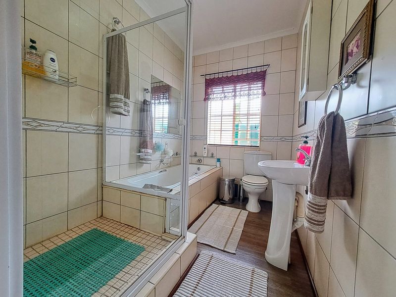 House For Sale In Rustenburg - Photo 8