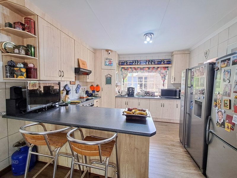 House For Sale In Rustenburg - Photo 9