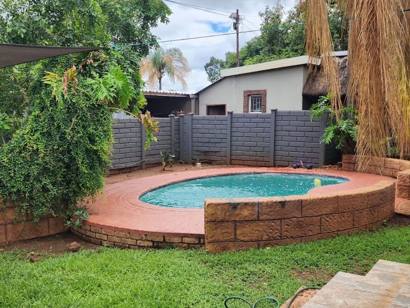 EXCLUSIVE TO CENTURY 21 RUSTENBURG - Photo 3