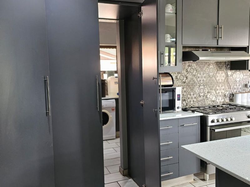 EXCLUSIVE TO CENTURY 21 RUSTENBURG - Photo 6