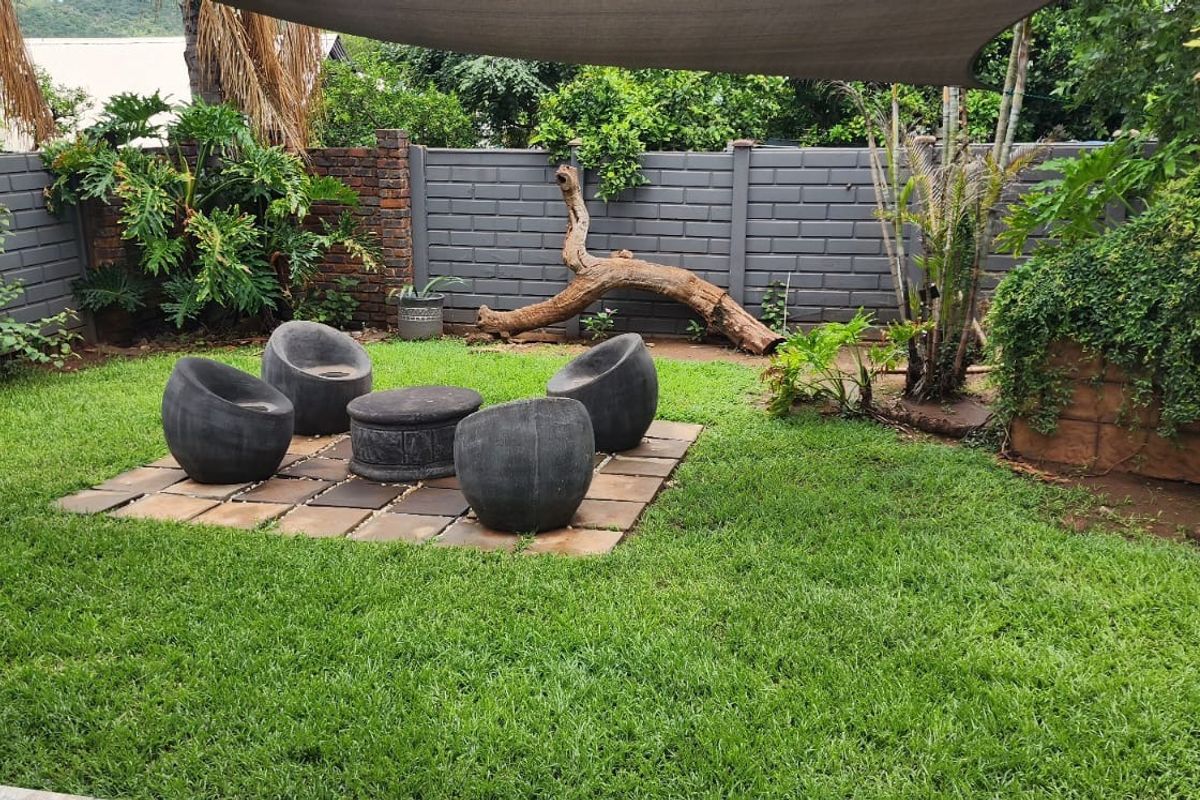 EXCLUSIVE TO CENTURY 21 RUSTENBURG - Photo 2