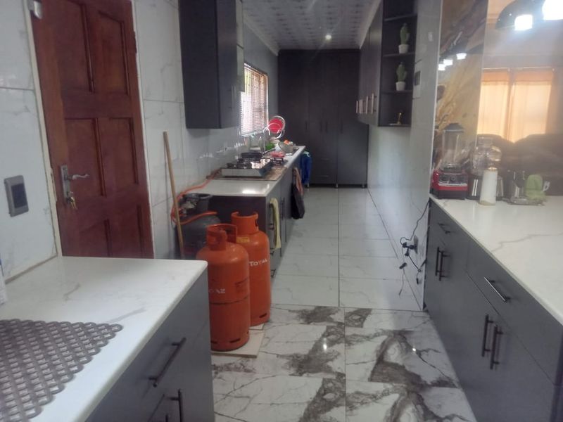 House For Sale In Northam - Photo 7