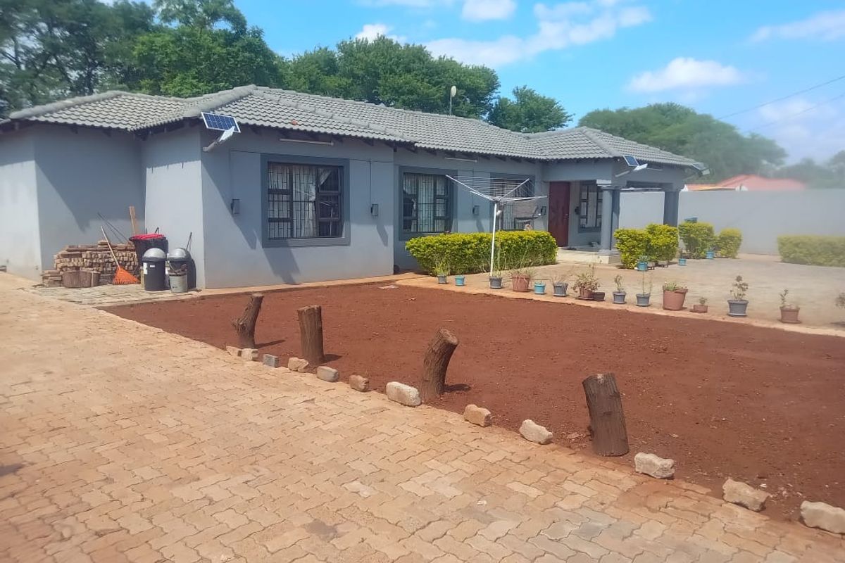 House For Sale In Northam - Photo 3