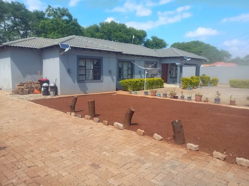 House For Sale In Northam - Photo 3