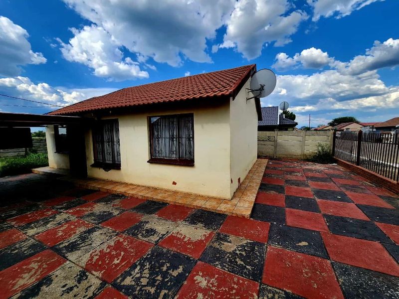 House For Sale In Rustenburg - Photo 4