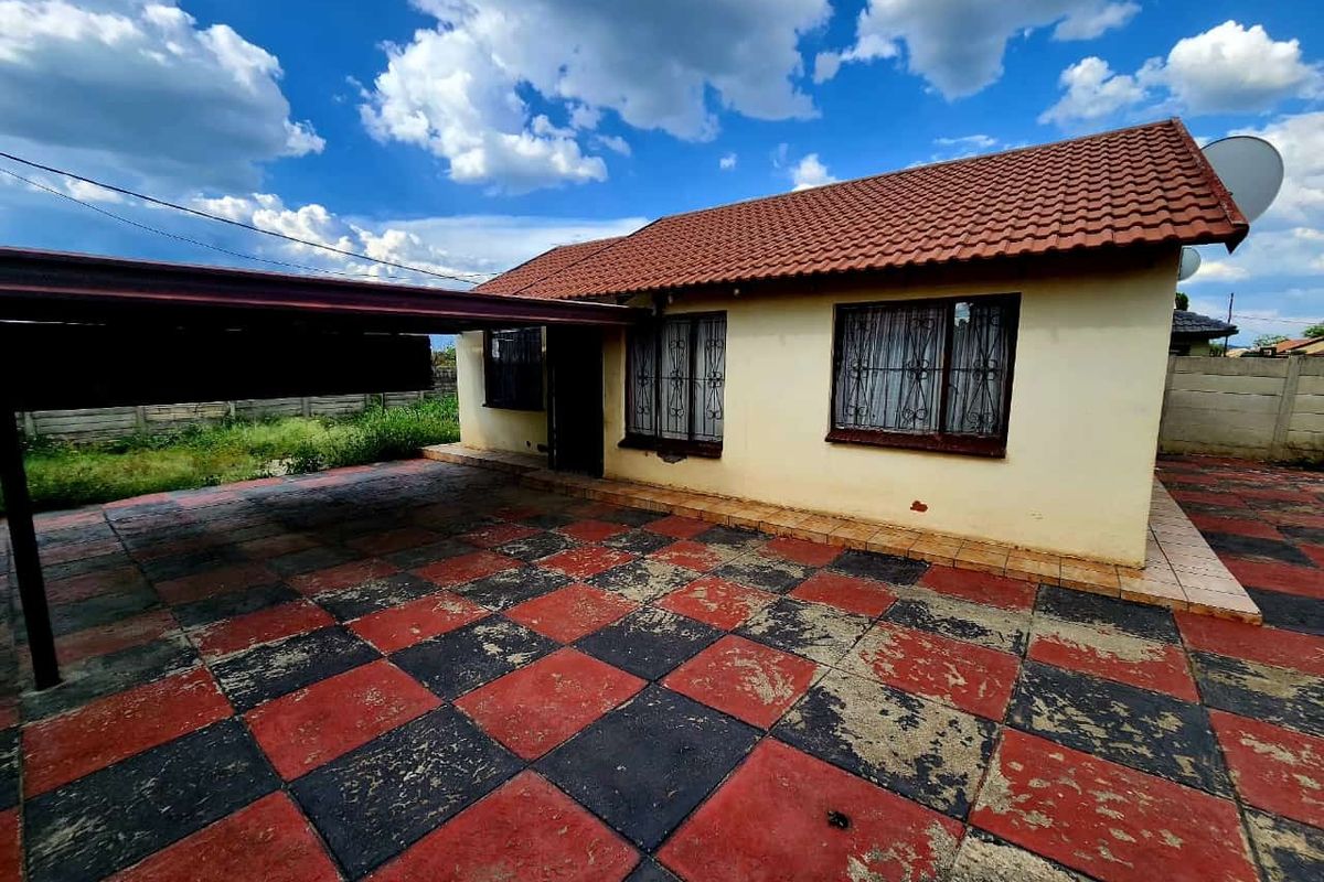 House For Sale In Rustenburg - Photo 3