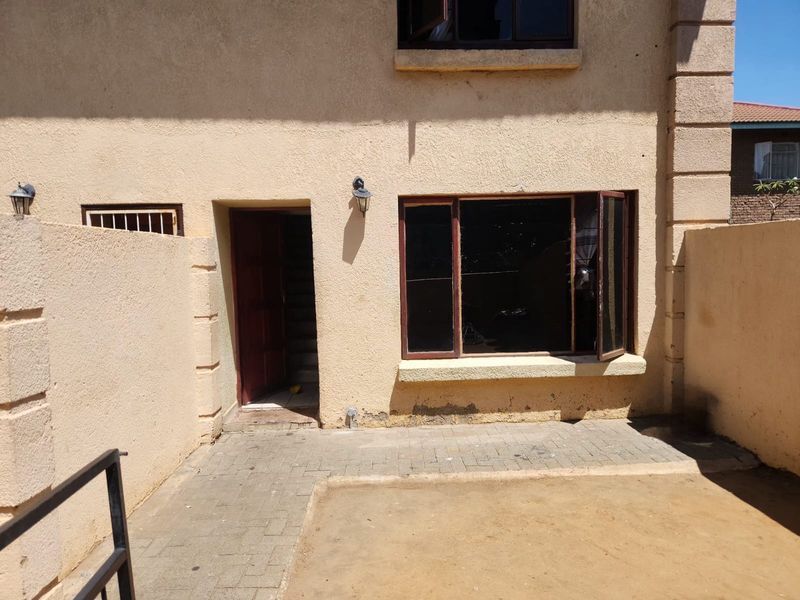 Duplex For Sale In Rustenburg - Photo 1