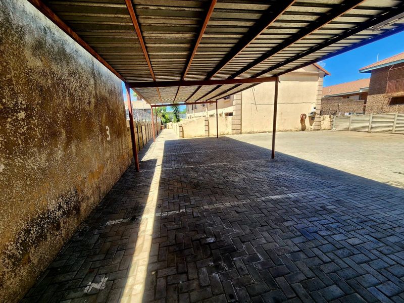 Duplex For Sale In Rustenburg - Photo 10