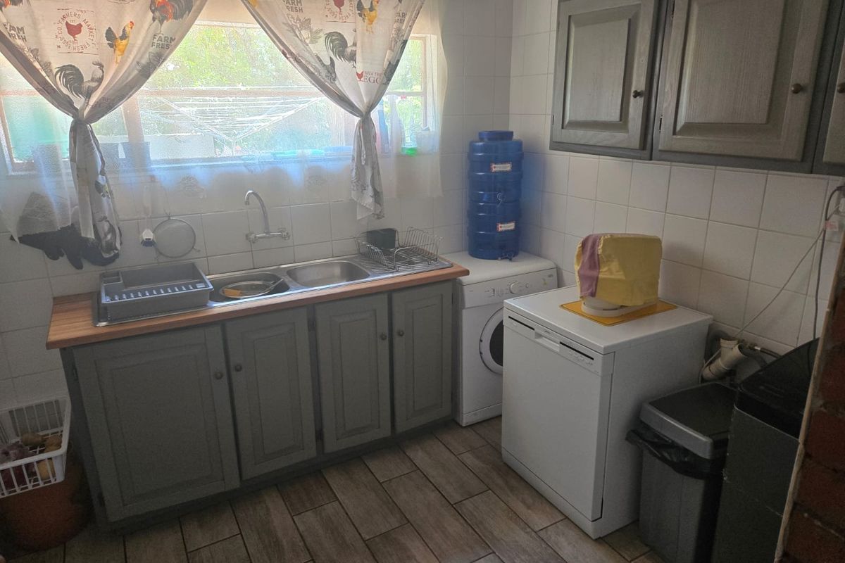 House For Sale In Thabazimbi - Photo 2