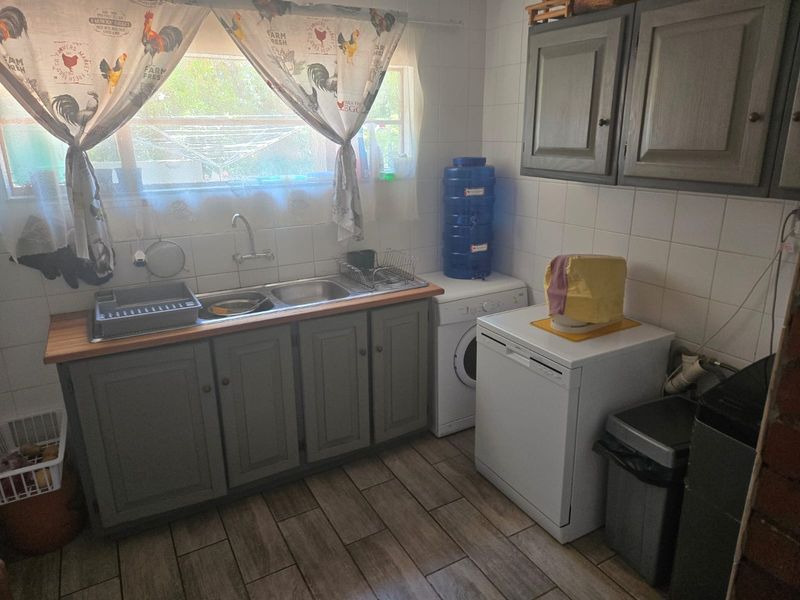 House For Sale In Thabazimbi - Photo 2