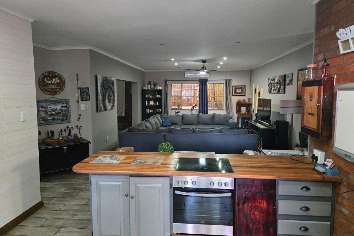 House For Sale In Thabazimbi - Photo 4