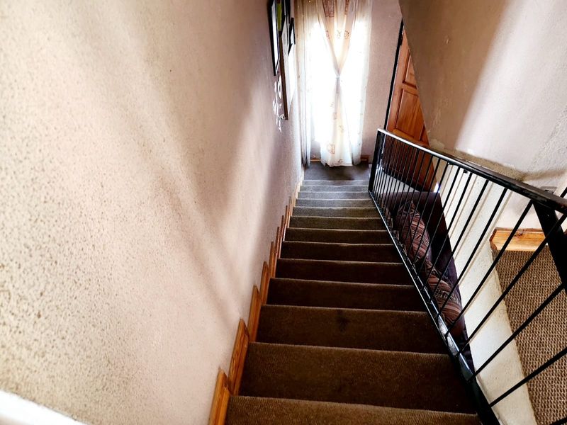 Townhouse For Sale In Rustenburg - Photo 3